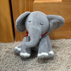 Momcozy Elephant Light and sound machine.